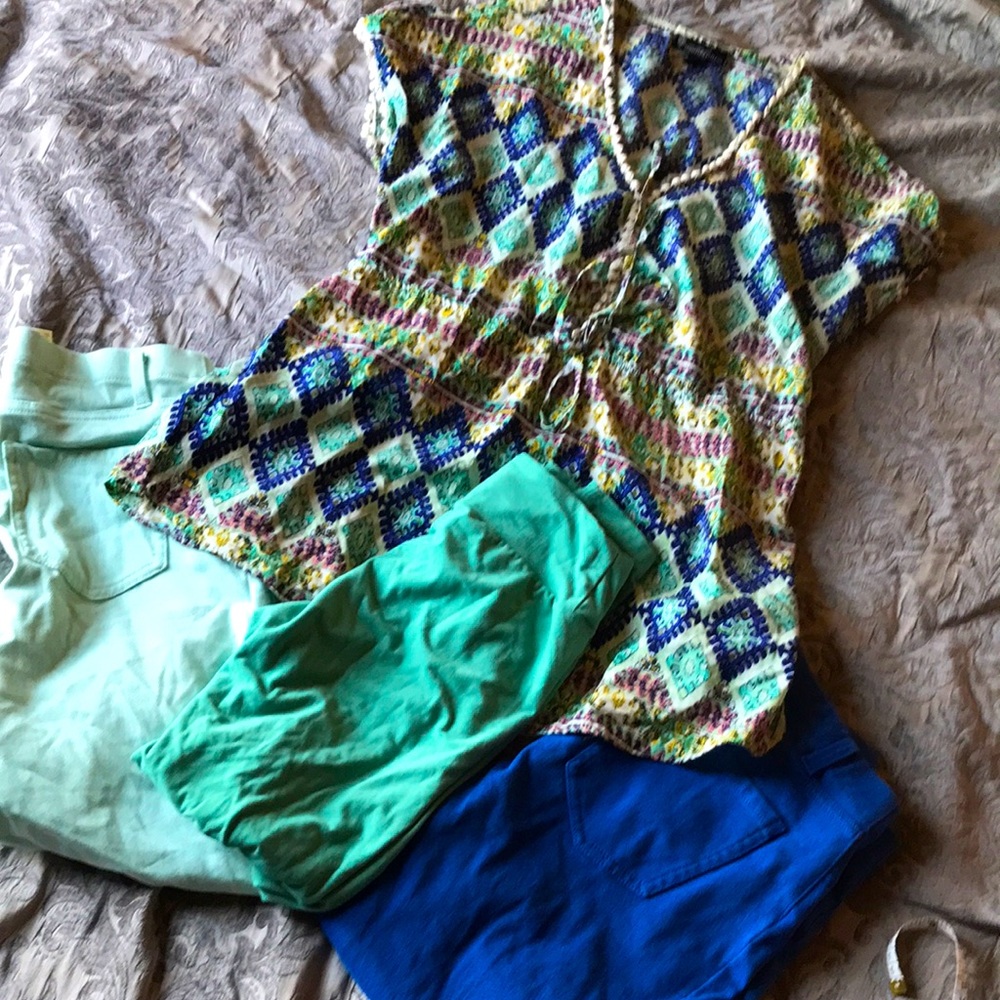 Multi-piece outfit with Faded Glory, Lularoe and Signature Studio